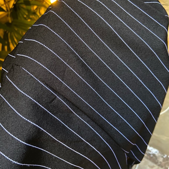 6️⃣5️⃣0️⃣ Strip Wide Leg Trousers. Size - M - Picture 12 of 17